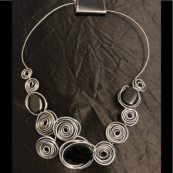 Wire Statement Necklace with Black Beads - Picture 3 of 8